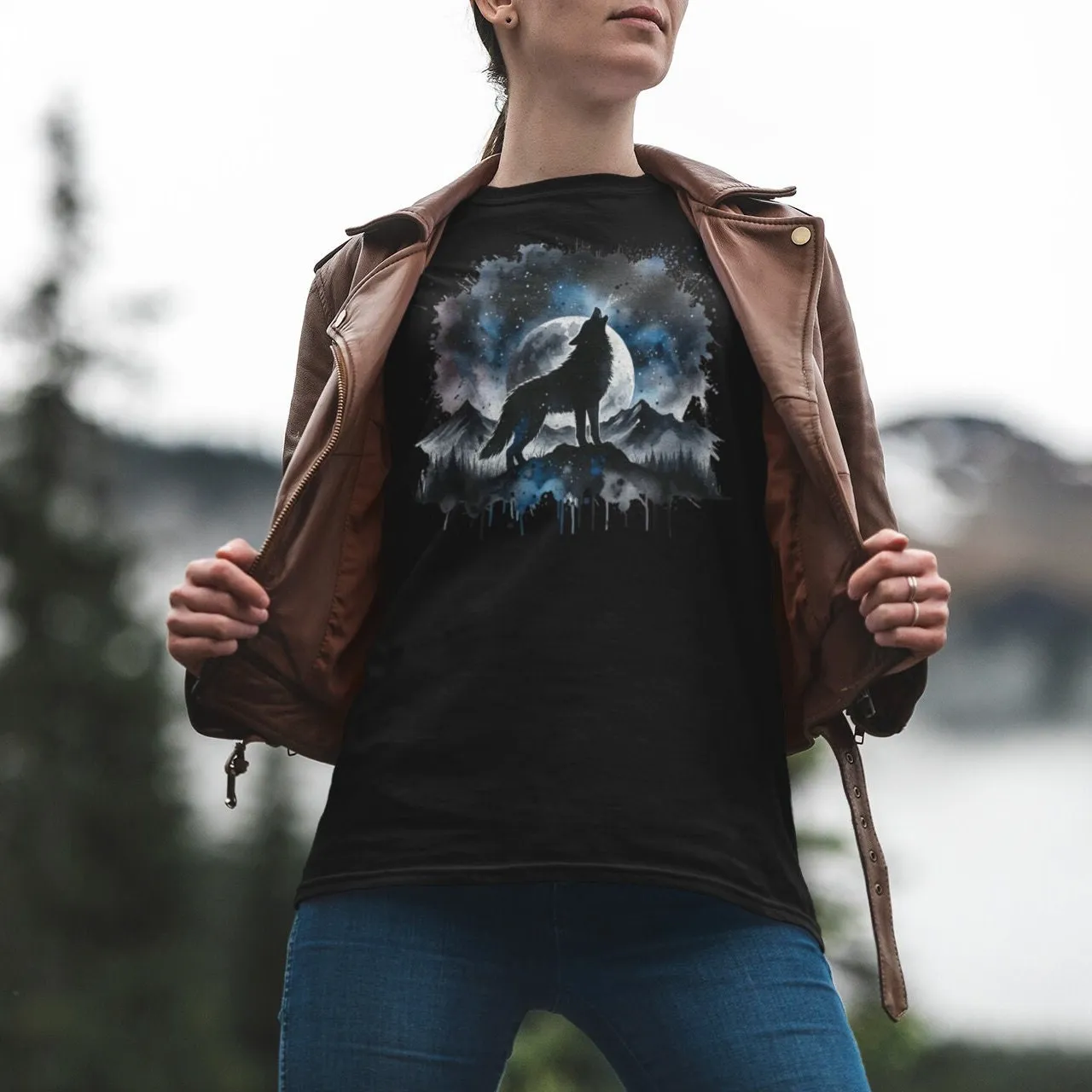 Destressed Wolf Graphic Shirt, Wolf Lovers Retro Tee, Nature Moon Shirt, Cute Wolf Gift