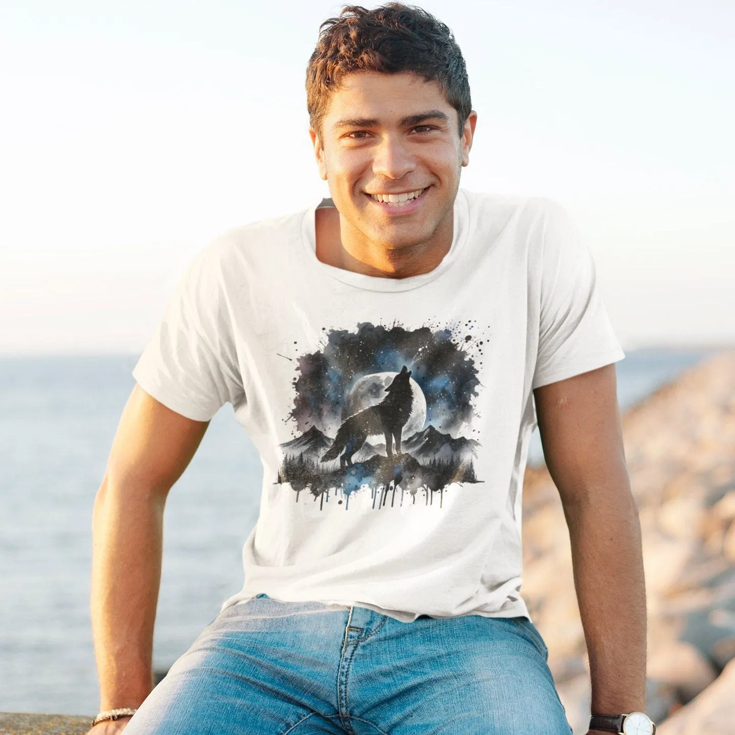 Destressed Wolf Graphic Shirt, Wolf Lovers Retro Tee, Nature Moon Shirt, Cute Wolf Gift