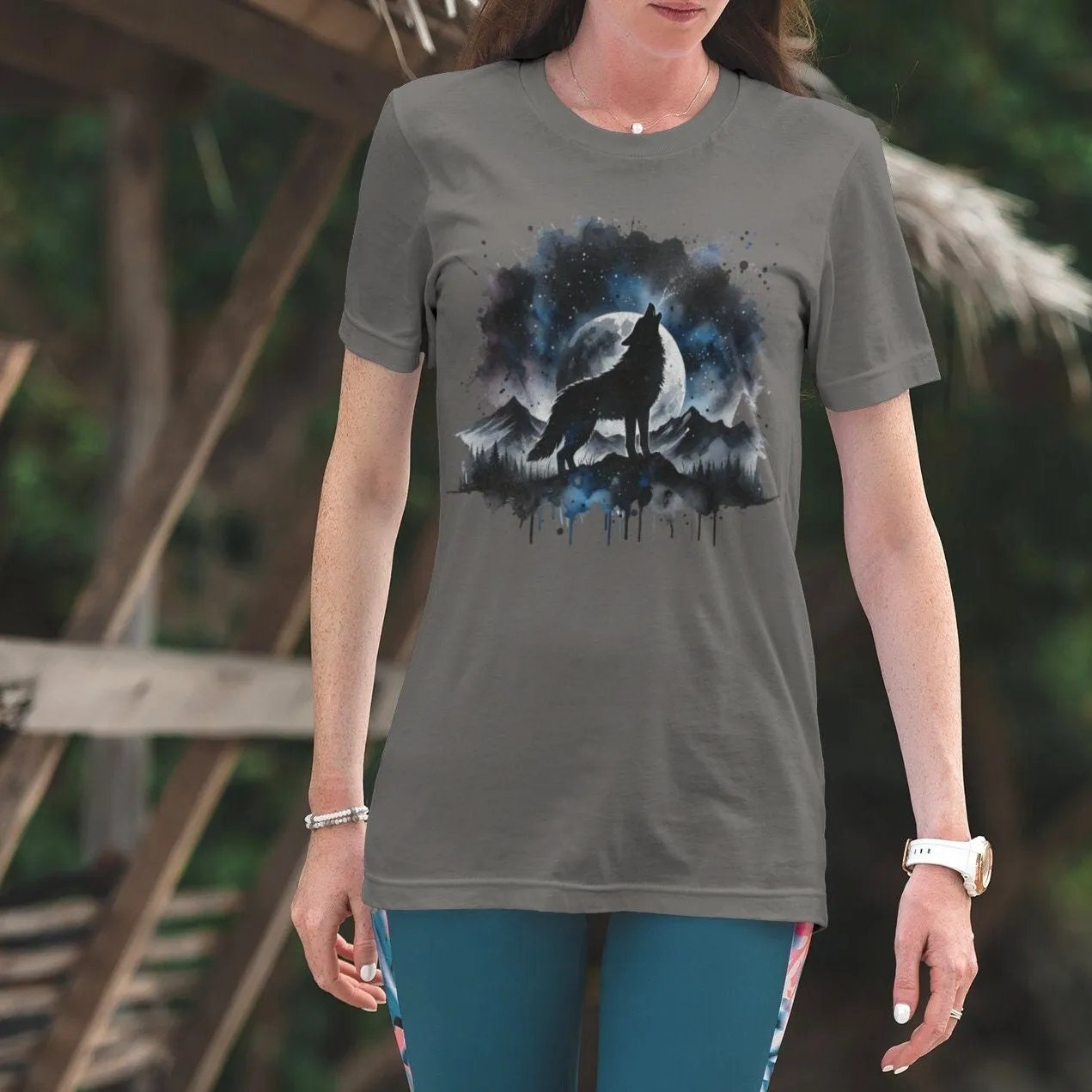 Destressed Wolf Graphic Shirt, Wolf Lovers Retro Tee, Nature Moon Shirt, Cute Wolf Gift