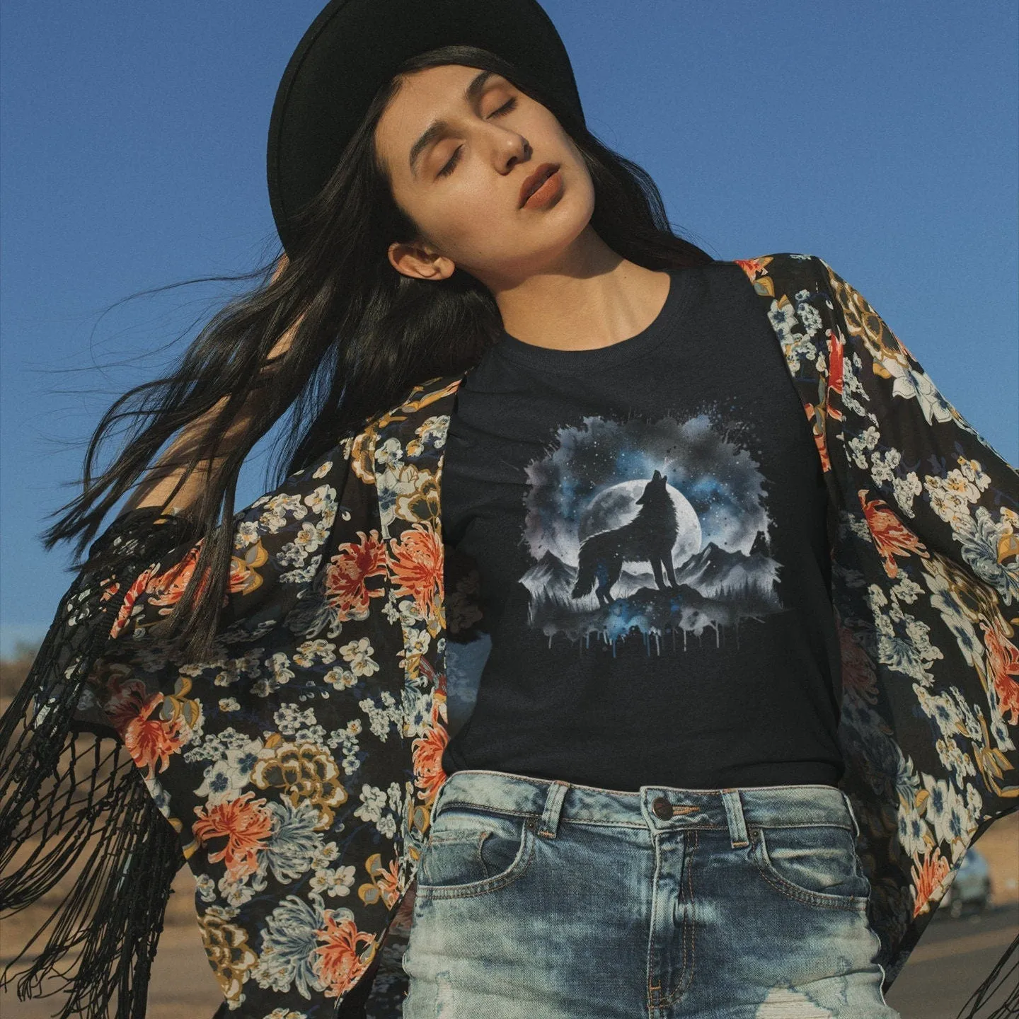 Destressed Wolf Graphic Shirt, Wolf Lovers Retro Tee, Nature Moon Shirt, Cute Wolf Gift