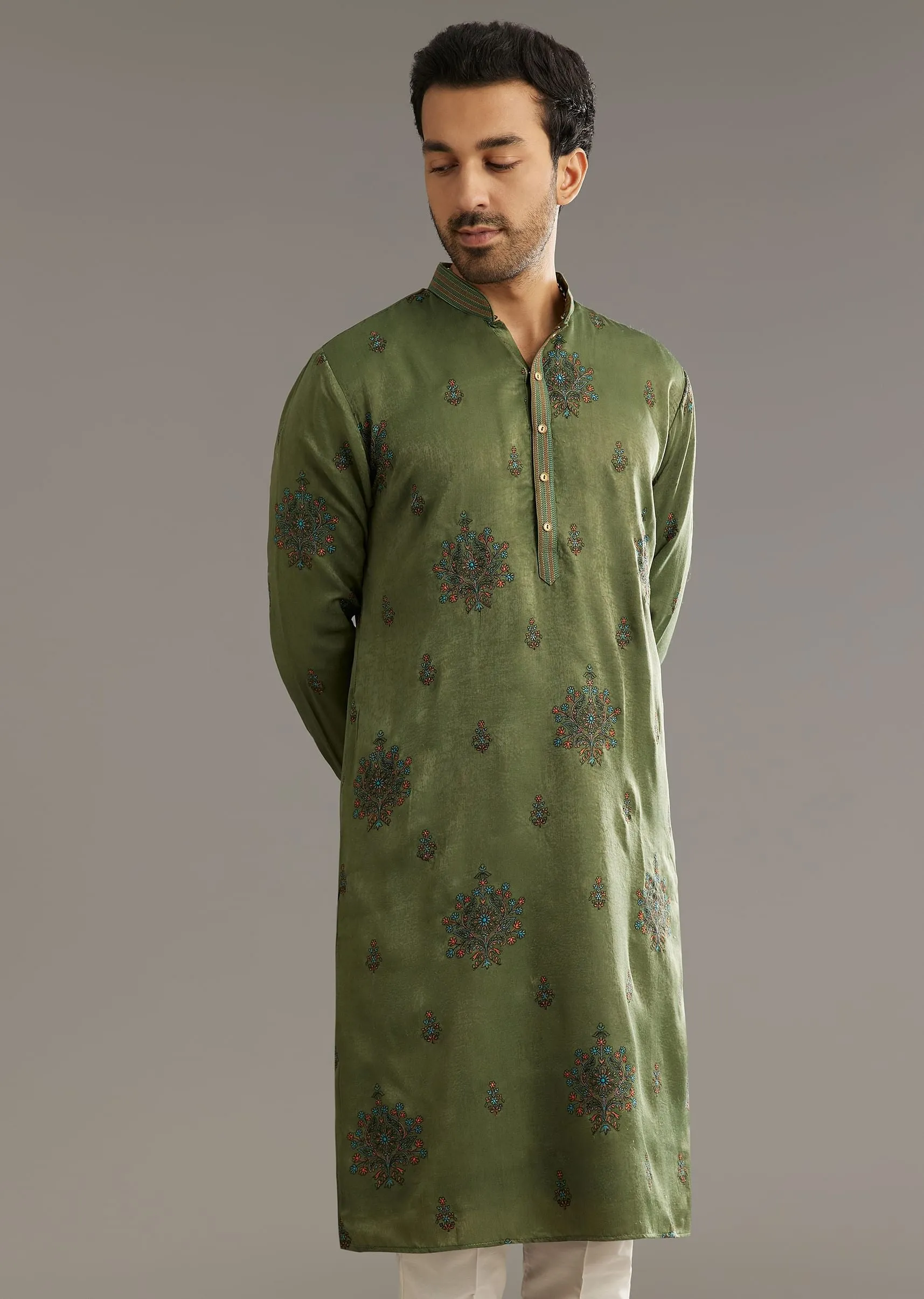 Green Silk Kurta Set With Printed Artwork