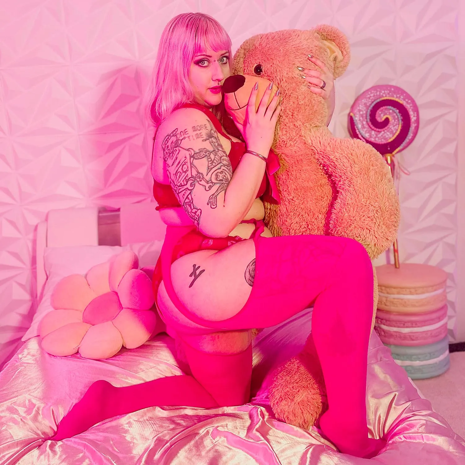 Mock Garters - Barbara