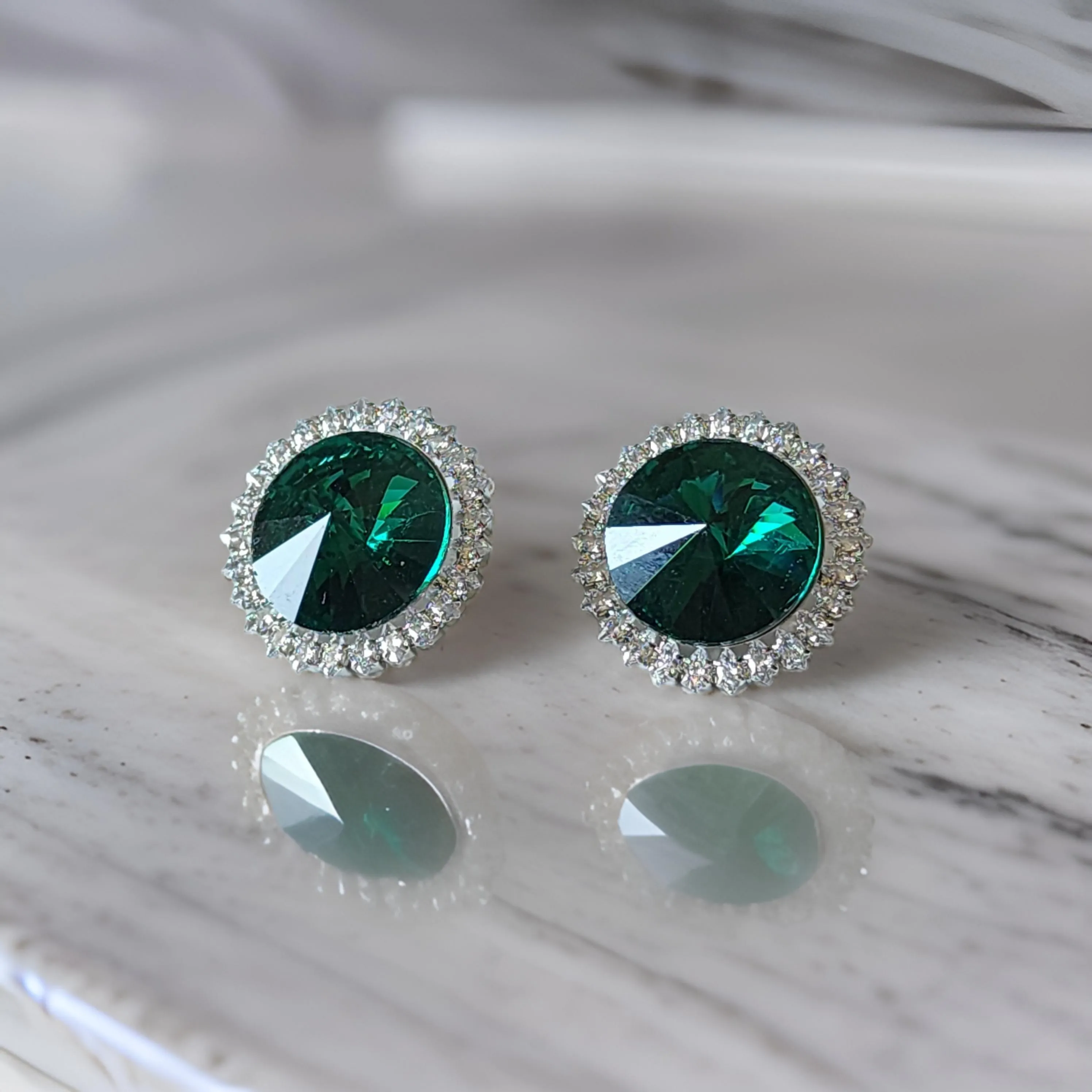 Moss Studs
